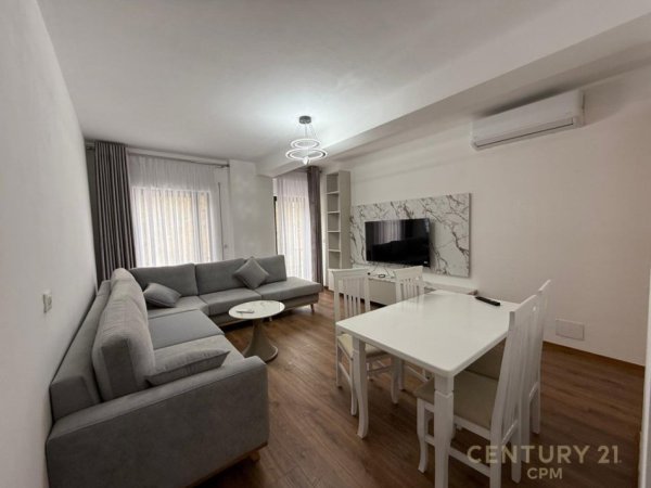 Tirane, jepet me qera apartament 2+1 Kati 1, 82 m² 700 € (Kodra e Diellit)