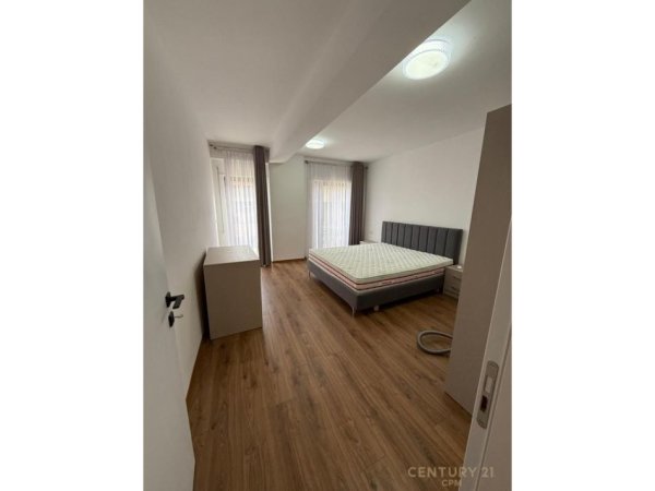 Tirane, jepet me qera apartament 2+1 Kati 1, 82 m² 700 € (Kodra e Diellit)