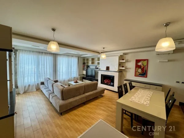Tirane, jepet me qera apartament duplex 3+1+Ballkon Kati 4, 140 m² 900 € (Kodra e Diellit)