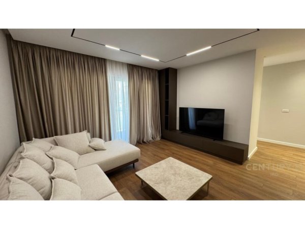 Tirane, jepet me qera apartament 2+1+Ballkon Kati 4, 130 m² 1.500 € (Kodra e Diellit)