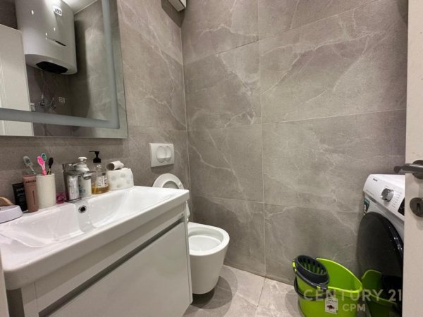 Tirane, jepet me qera apartament 2+1 Kati 1, 120 m² 1.000 € (Komuna e Parisit)