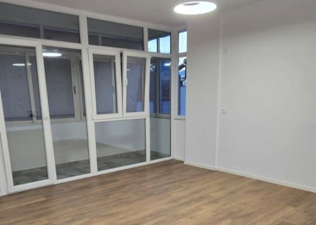 Tirane, shitet apartament 2+1 Kati 7, 93 m² 218.000 € (zogu i zi , ish stacioni i trenit)