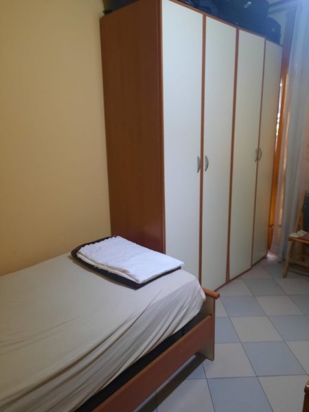 Tirane, jepet me qera apartament Dublex Kati 2, 200 m² 750 € (Komune Parisit)