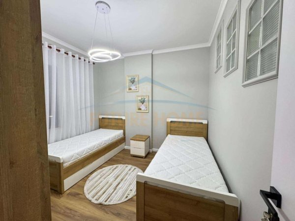 Tirane, shitet apartament 2+1 Kati 5, 89 m² 143.000 € 