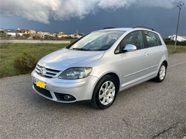 Kavaje, shes makine Vw golf5 Nafte, gri metalizato manuale Kondicioner 20.000 km 3.500 €