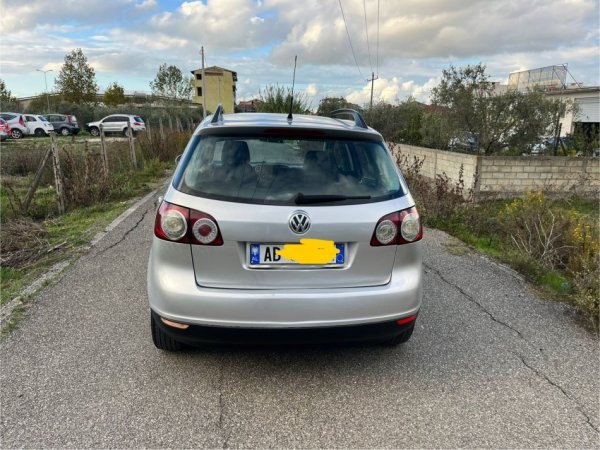 Kavaje, shes makine Vw golf5 Nafte, gri metalizato manuale Kondicioner 20.000 km 3.500 €