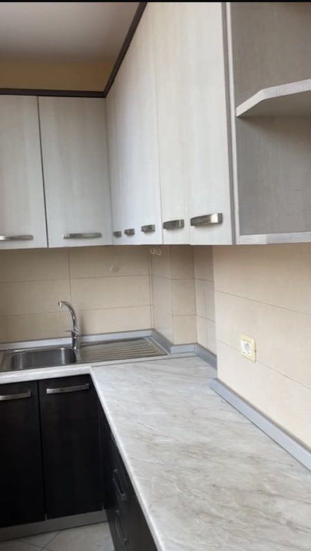 jepet me qera , 35000 Leke (Jepet me Qera Apartament 1+1 te shkolla Baletit)