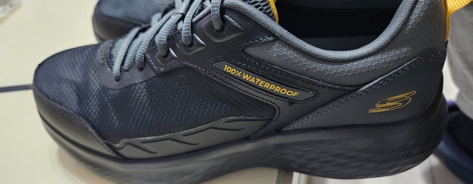 Tirane, shes Atlete Skechers SKECH-LITE PRO - ANKKOR 70 €