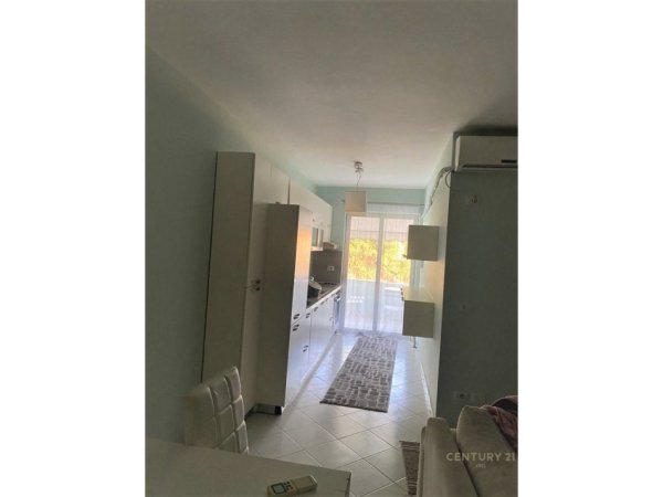 Tirane, jepet me qera apartament 2+1 Kati 5, 90 m² 350 € (Rruga Jonuz Lici)