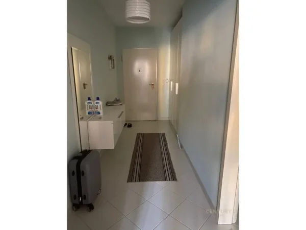 Tirane, jepet me qera apartament 2+1 Kati 5, 90 m² 350 € (Rruga Jonuz Lici)