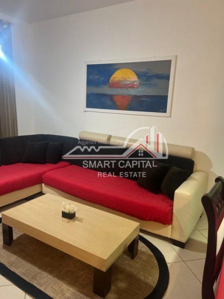 Vlore, jepet me qera apartament 2+1+Ballkon Kati 5, 98 m² 450 € 