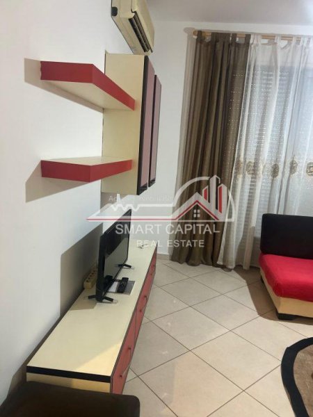 Vlore, jepet me qera apartament 2+1+Ballkon Kati 5, 98 m² 450 € 