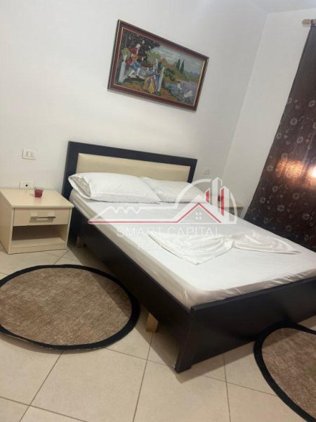 Vlore, jepet me qera apartament 2+1+Ballkon Kati 5, 98 m² 450 € 