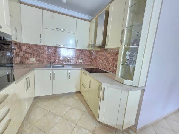 Tirane, jepet me qera apartament 2+1+Aneks+Ballkon Kati 3, 106 m² 630 € (Jordan Misja)