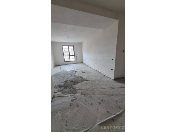 Tirane, shitet apartament 1+1 Kati 4, 82 m² 260.000 € (Rezidenca Skanderbeg)