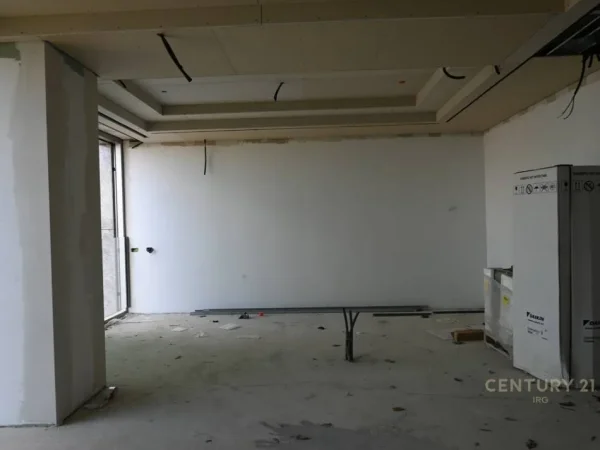 Tirane, shitet apartament 3+1 , 237 m² 975.000 € (Down Town)