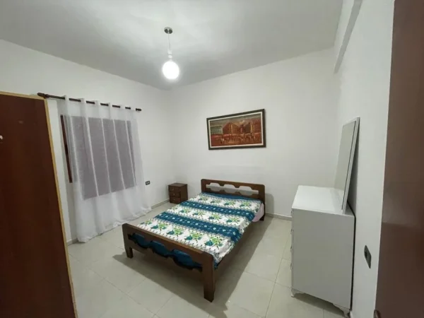 Tirane, jepet me qera apartament 1+1 Kati 0, 40 m² 340 € (Rruga Havzi Nela,)
