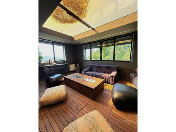 Tirane, shitet apartament 3+1 Kati 1, 170 m² 660.000 € (Long Hill)