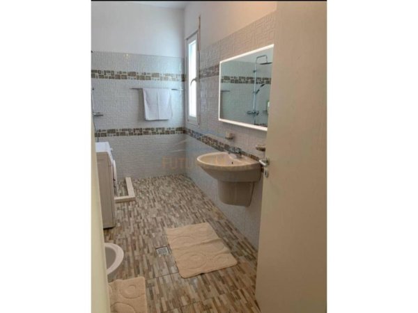 Tirane, jepet me qera apartament 2+1 Kati 2, 97 m² 700 € (Rruga Haxhi Hysen Dalliu)