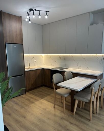 Tirane, jepet me qera apartament 2+1+Aneks+Ballkon Kati 8, 77 m² 1.000 € (rruga mine peza)