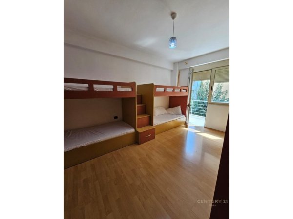 Tirane, jepet me qera apartament 2+1 Kati 2, 94 m² 600 € (Kopeshti Zologjik)