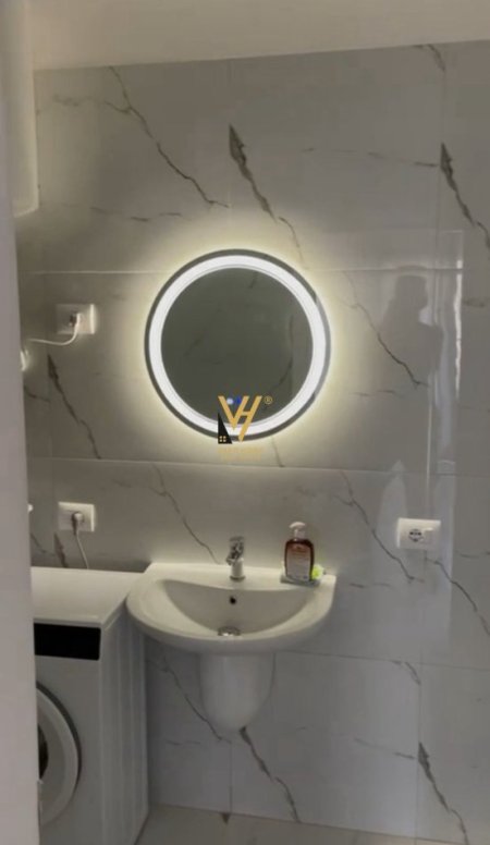 Tirane, jepet me qera apartament 1+1+Ballkon Kati 3, 70 m² 550 € (ZOGU I ZI)