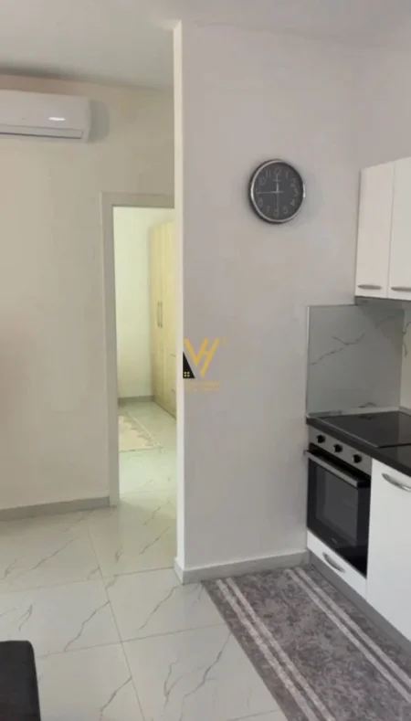 Tirane, jepet me qera apartament 1+1+Ballkon Kati 3, 70 m² 550 € (ZOGU I ZI)