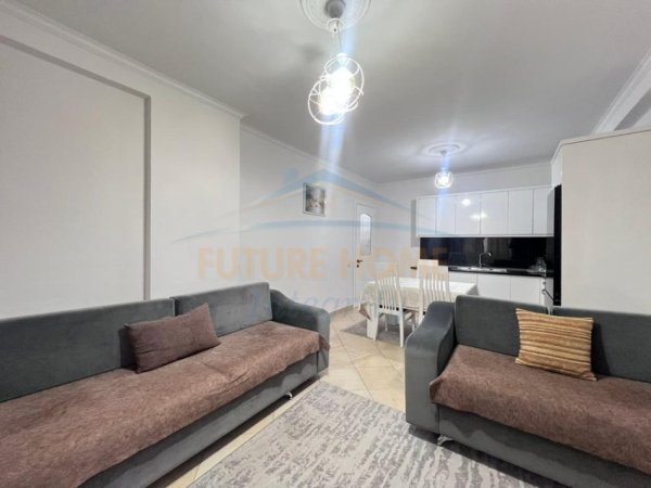 Tirane, shitet apartament 2+1+Ballkon Kati 2, 102 m² 135.000 € (FRESK)