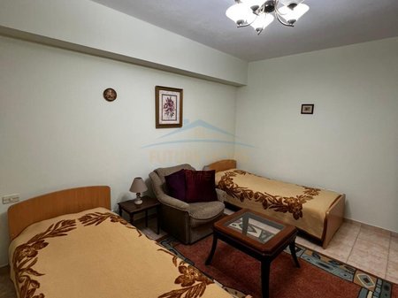 Tirane, jepet me qera apartament 2+1 Kati 4, 106 m² 750 € 
