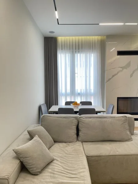 Tirane, jap me qera 1+1 Kati 2, 1.250 €