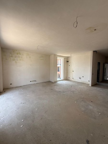 Tirane, shitet apartament 2+1 , 144 m² 288.000 € (teg)