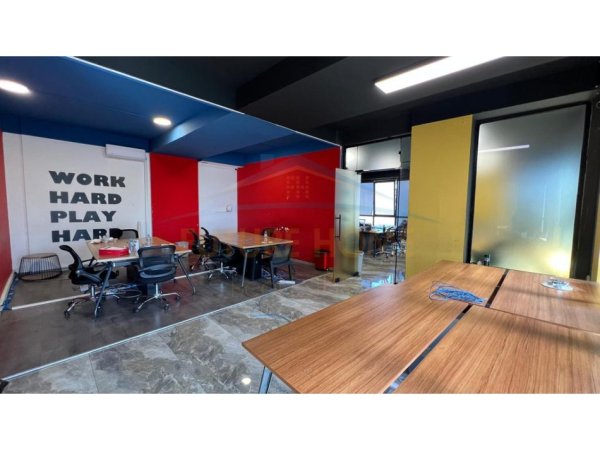 Tirane, shitet ambjent biznesi Kati 1, 400 m² 1.200.000 € 