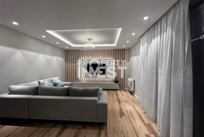 Tirane, shitet apartament 1+1 Kati 4, 80 m² 220.000 € (Teg)