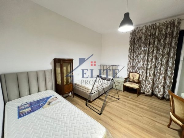 Tirane, jepet me qera apartament 2+1+Ballkon Kati 5, 110 m² 700 € (Rruga Don Bosko)