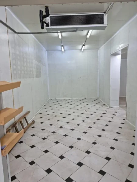 Tirane, shitet ambjent biznesi Kati 0, 285 m² 345.000 € (Rruga Ilia Dilo Sheperi , Selite)