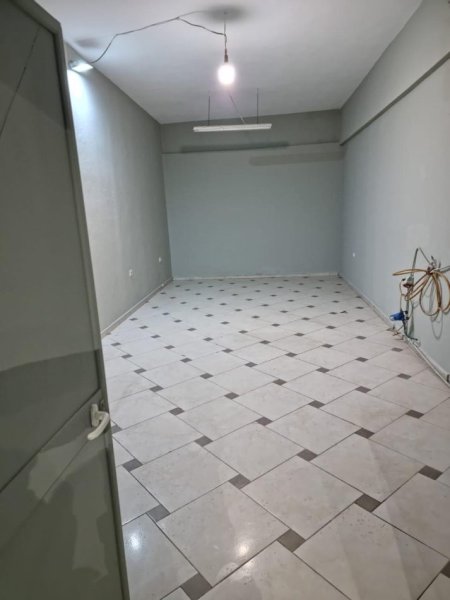 Tirane, shitet ambjent biznesi Kati 0, 285 m² 345.000 € (Rruga Ilia Dilo Sheperi , Selite)