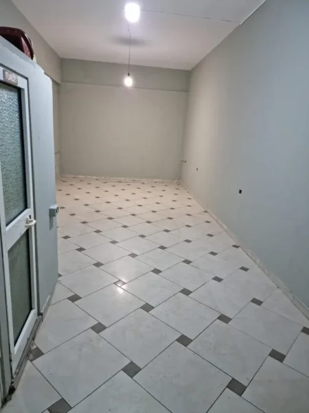 Tirane, shitet ambjent biznesi Kati 0, 285 m² 345.000 € (Rruga Ilia Dilo Sheperi , Selite)