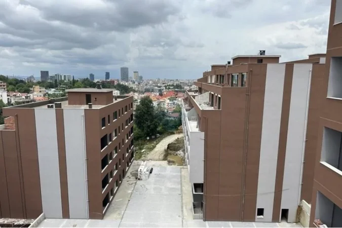 Tirane, shitet apartament 2+1 , 206 m² 345.000 € (Rezidences Xheluks.)