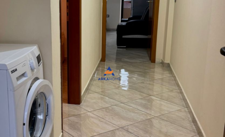 Tirane, jap me qera Vile 1+1 Kati 1, 45 m² 363 € (Rruga njazi meka)