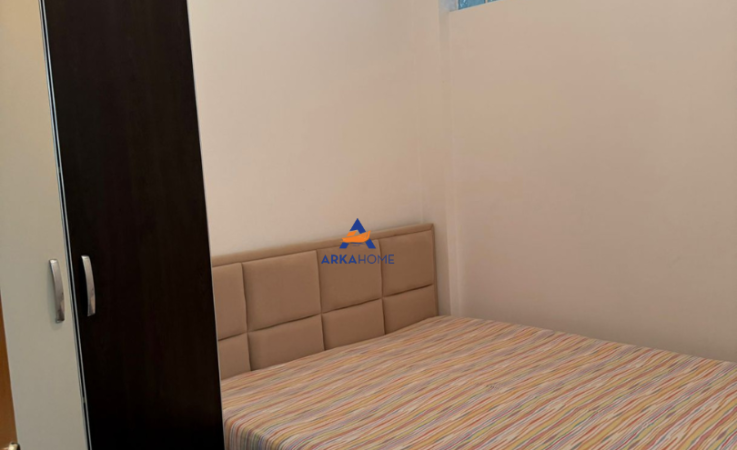 Tirane, jap me qera Vile 1+1 Kati 1, 45 m² 363 € (Rruga njazi meka)