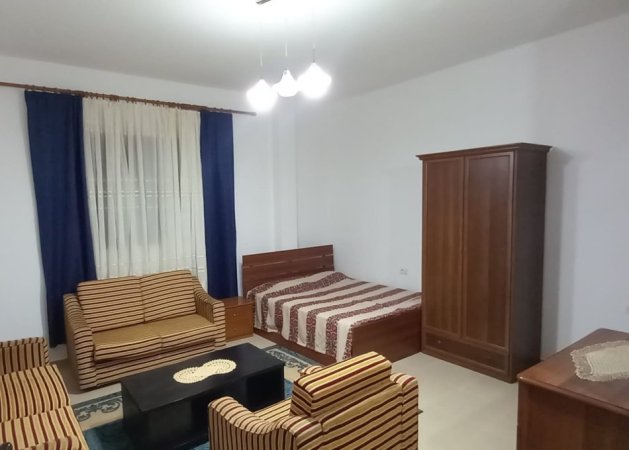 Jepet Garsoniere e mobiluar per vetem 330 mij leke ne Shkoze , 330 €URO