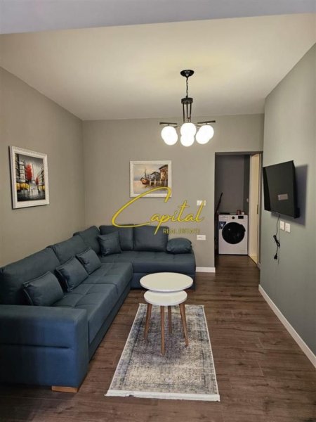 Tirane, jepet me qera apartament 1+1 Kati 1, 55 m² 700 € (RRUGA FORTUZI)