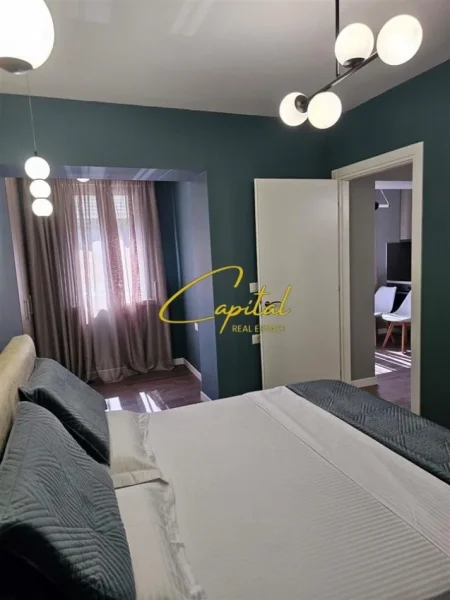 Tirane, jepet me qera apartament 1+1 Kati 1, 55 m² 700 € (RRUGA FORTUZI)