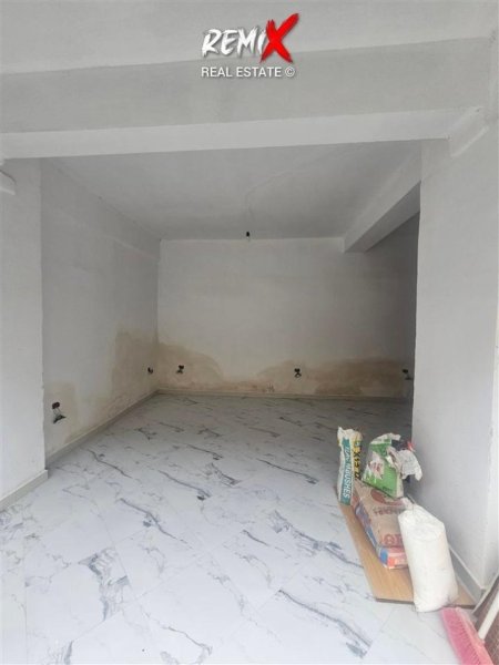 Durres, jepet me qera ambjent biznesi Kati 0, 30 m² 200 € 