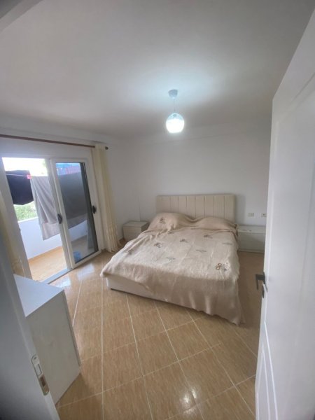 Jepet me Qera Apartament 1+1 ne Brryl, afer Maternitetit të Ri,  ,  60 m² 380 €URO