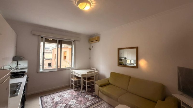 Tirane, jepet me qera apartament 2+1 Kati 3, 81 m² 500 € (RRUGA KAVAJES PERBALLE SQ21)