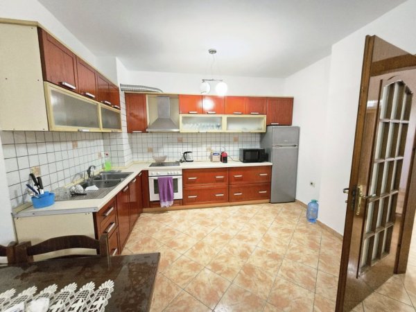 Tirane, shitet apartament 2+1+Ballkon Kati 2, 104 m² 150.000 € (DON BOSKO)