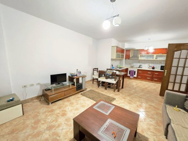 Tirane, shitet apartament 2+1+Ballkon Kati 2, 104 m² 150.000 € (DON BOSKO)