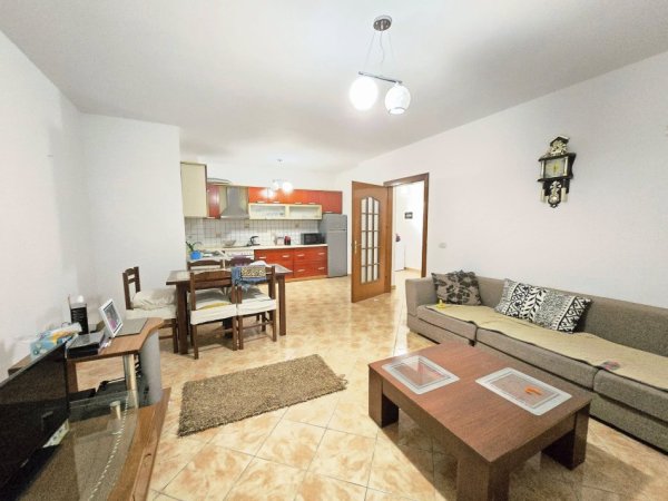Tirane, shitet apartament 2+1+Ballkon Kati 2, 104 m² 150.000 € (DON BOSKO)