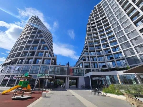 Tirane, shitet dyqan Kati 0, 193 m² (LAKE VIEW LIQENI)